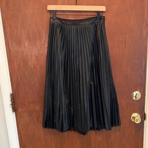 Abercrombie & Fitch Black Pleated Skirt